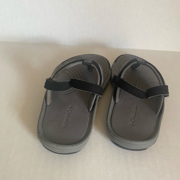 Columbia Toddler Strap Sandals - Black/Gray - Sz 8 - Picture 3 of 5